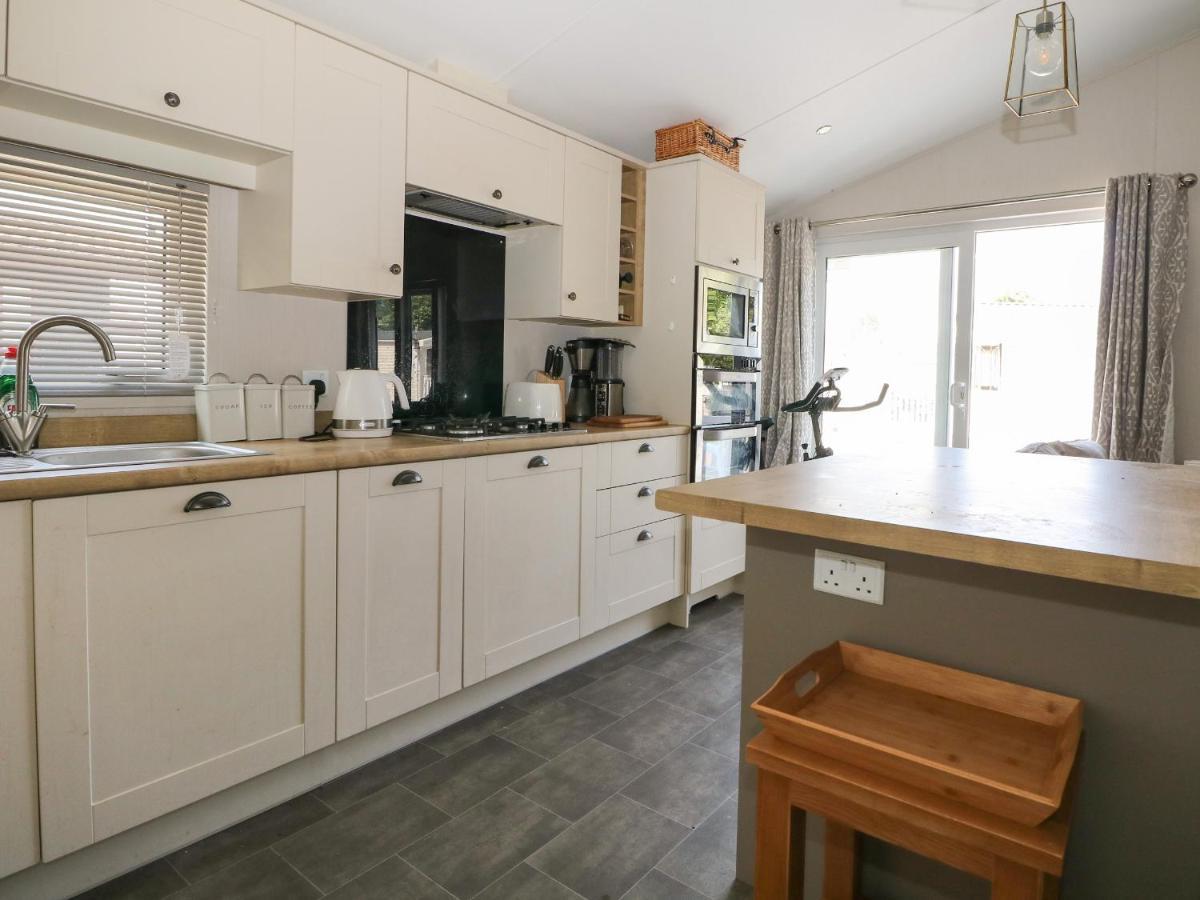 The Goodwood Lodge Chichester Luaran gambar